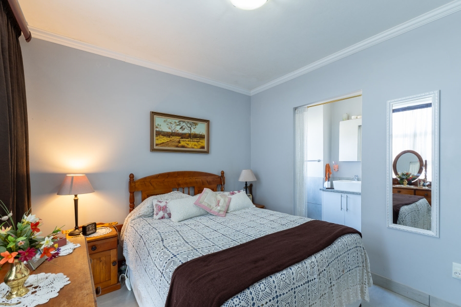 2 Bedroom Property for Sale in Island View Western Cape